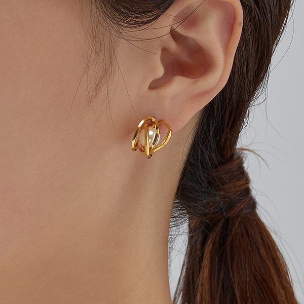 Twister Pearl Earrings e062
