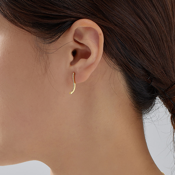 [Silver] Curved Line earrings e067 실버 커브드 라인 귀걸이